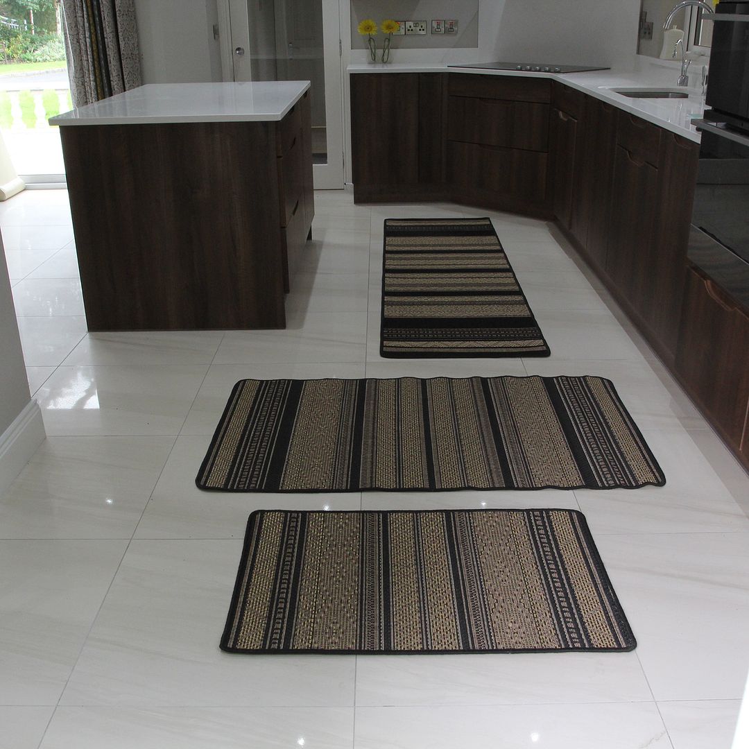 Black Natural Aztec Design Jute Style Rug Rubber Backed Beige Stripe